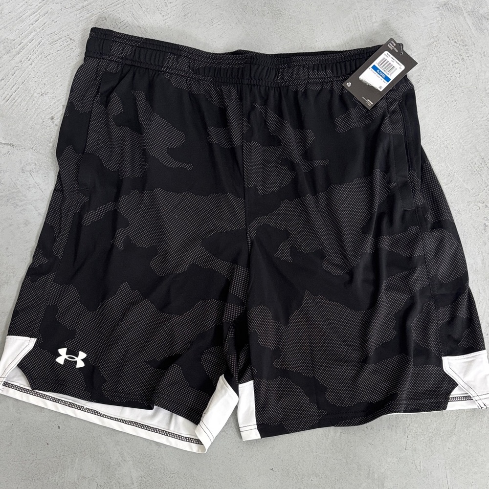 Under Armour Men's Black and Gray Camo Athletic Shorts